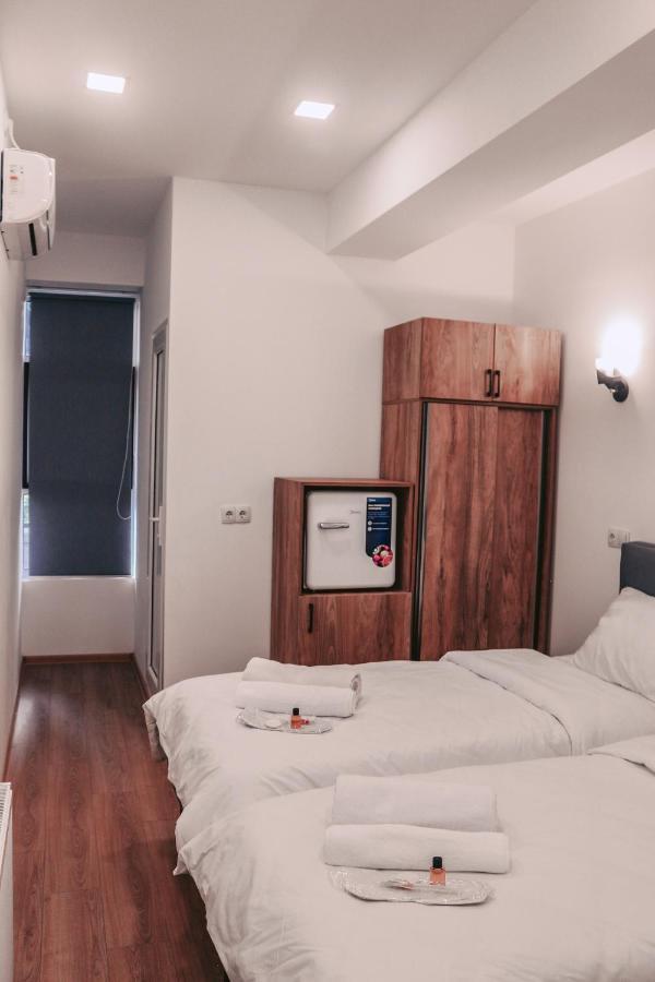 Apple Cozy Hotel Tbilisi ภายนอก รูปภาพ