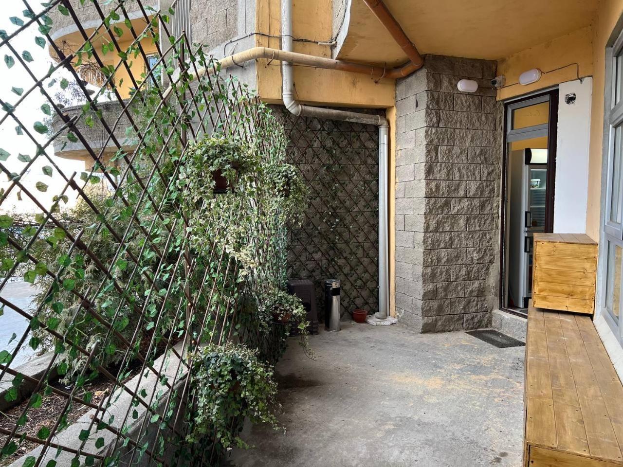 Apple Cozy Hotel Tbilisi ภายนอก รูปภาพ